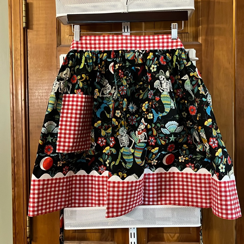 Vintage/Retro Style Handmade Apron One Size Fits Most - Skeleton Mermaids